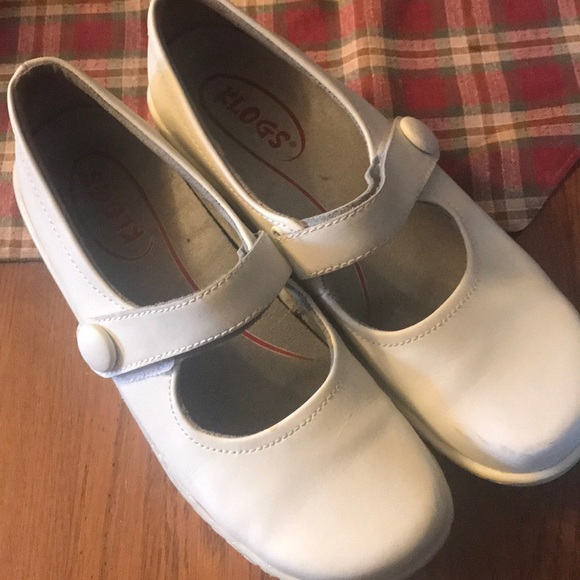 mary jane nursing shoes